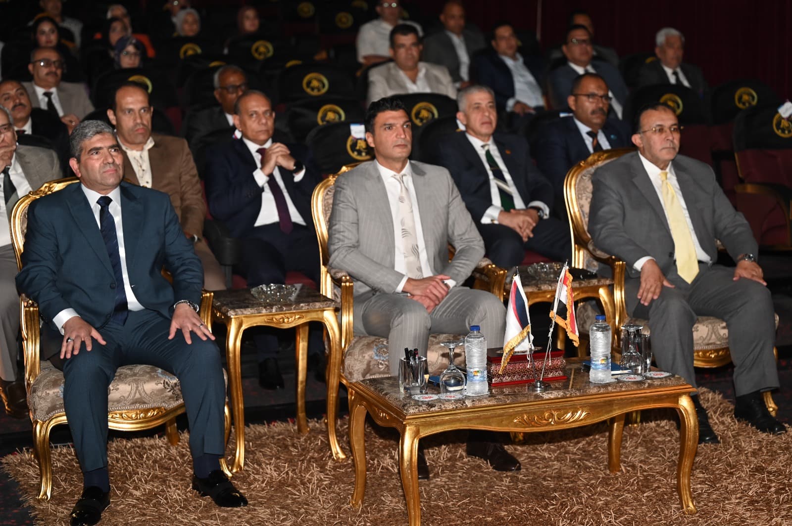 وزير الصناعة يتفقد مصانع الشركة العربية العالمية للبصريات ويطّلع على قدراتها التصنيعية ودورها في دعم المشروعات التنموية وتطوير حلول تكنولوجية تخدم قطاعات البنية التحتية والطاقة والمدن الذكية